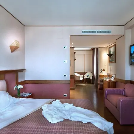 Sangallo Palace Hotel Pérouse