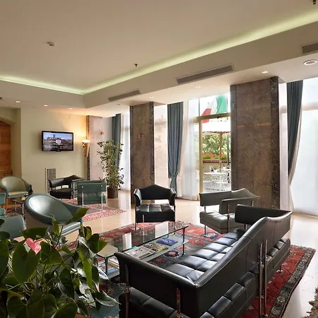 Sangallo Palace 4* Perúgia